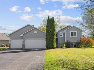 4968 River Oaks Rd, Rockford, MN 55373