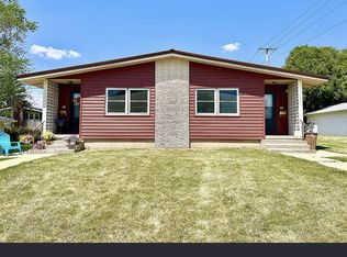 703 3rd St SE, Oelwein, IA 50662