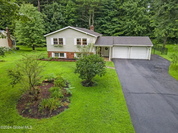 24 Meditation Way, Saratoga Springs, NY 12866