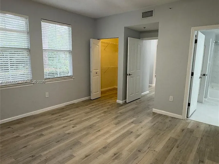 2042 Alta Meadows Ln #1712 — Photo 6