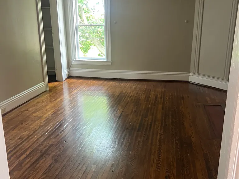 118 E Chemung Pl #B — Photo 11
