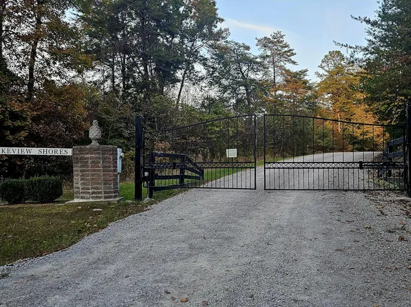 10 Buck Tail Dr, Burnside, KY 42519