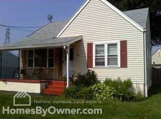 18 Collins Ave, West Seneca, NY 14224