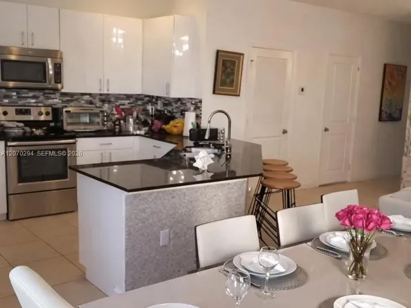 426 NE 194th Ter, Miami, FL 33179