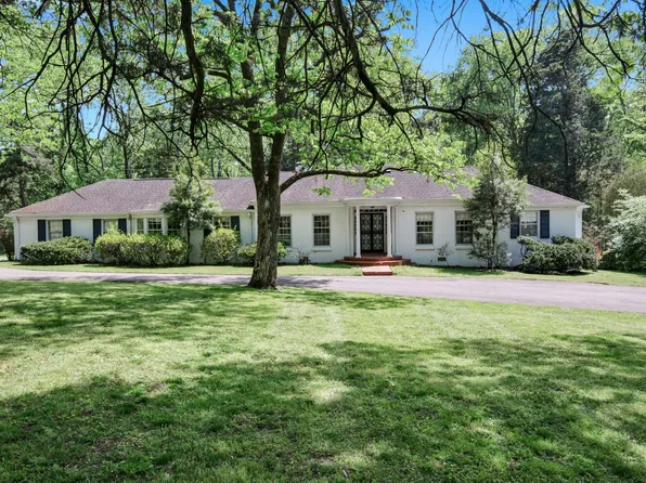 509 Huckleberry Rd, Nashville, TN 37205