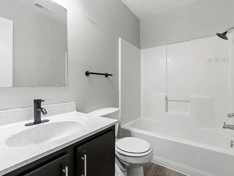 Main Street Apartments — Photo 6