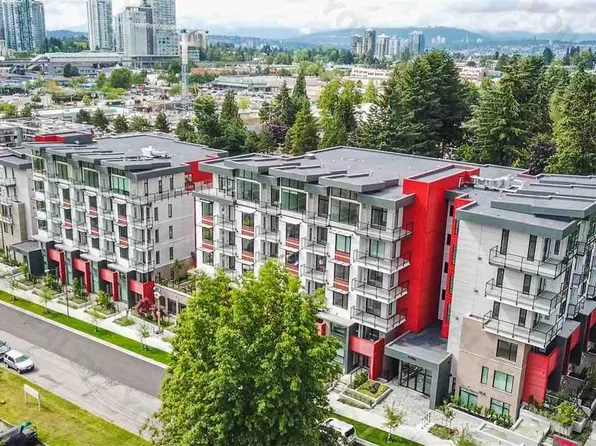 13763 101st Ave #508, Surrey, BC V3T 0N8
