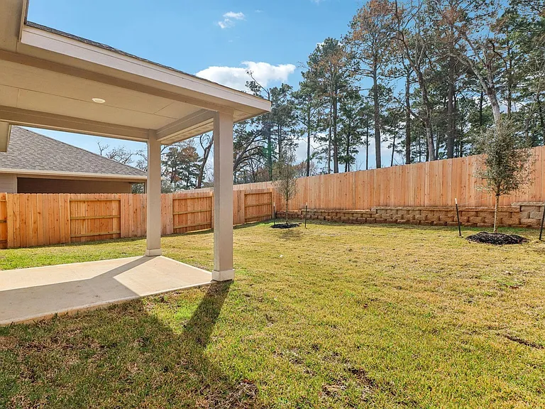 18099 Martin Pines Dr — Photo 7
