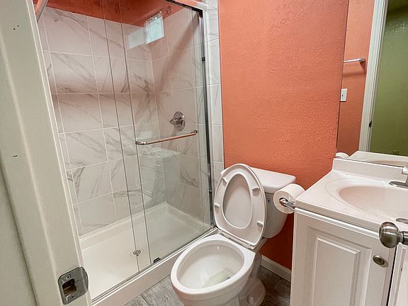 5th image of 6844 Mission St #1