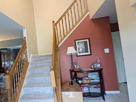 3rd image of 115 Shire Ln