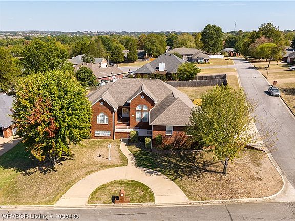 2nd image of 1708 Crested Butte Cir