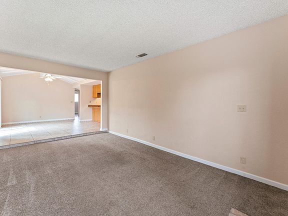 4th image of 2626 Los Nogales Way