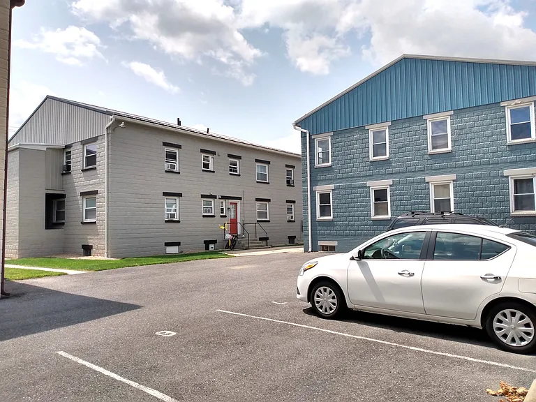 579 Guilford Ave #3 — Photo 19