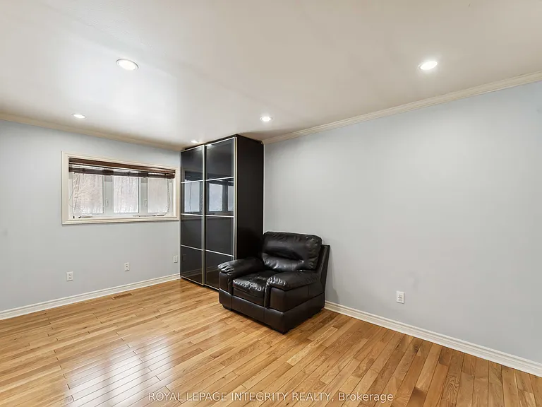 4670 Fallowfield Rd — Photo 16