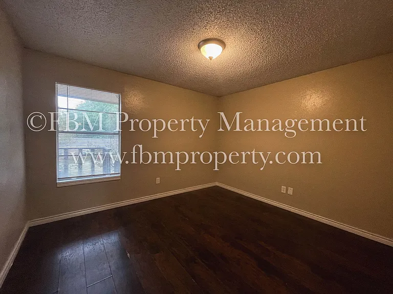 2608 W Sycamore Ave #7 — Photo 13