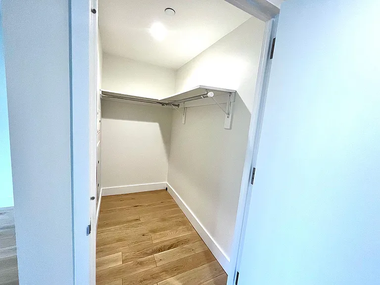 504 Myrtle Ave #5N — Photo 7