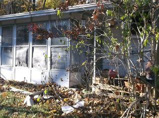 35 Crikki Ln, Nanuet, NY 10954