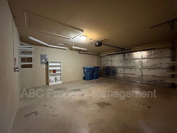 4th image of 3106 Stonepoint Ave