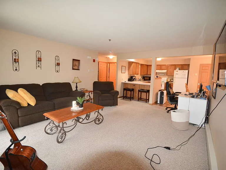 1872 Deerhaven Ln NE #5 — Photo 5