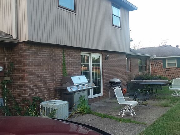 3rd image of 16001 Farr Hills Dr