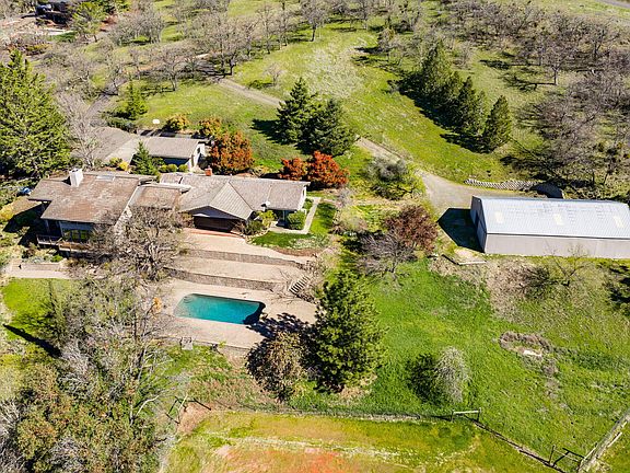 4th image of 6023 Hillcrest Rd