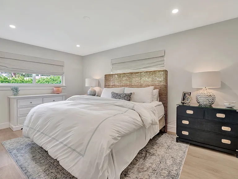 359 Beacon St — Photo 25