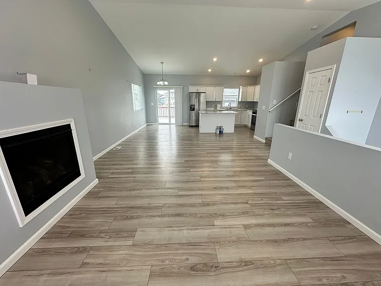 2513 Ivory St — Photo 9