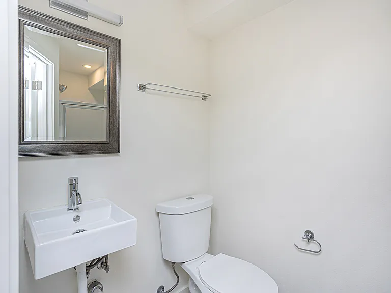 U20 Apartments — Photo 16