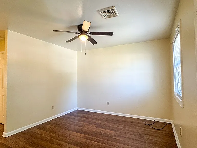 708 Crestline Blvd — Photo 4