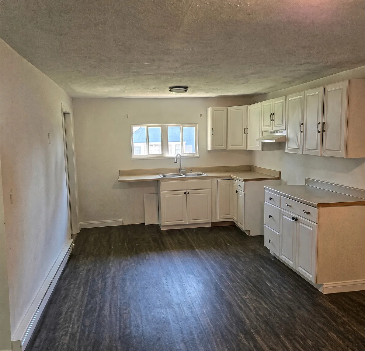 1 bed, 1104 sqft, $950 — Photo 4