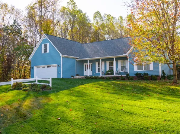 915 Curtiswood Ct, Cookeville, TN 38506