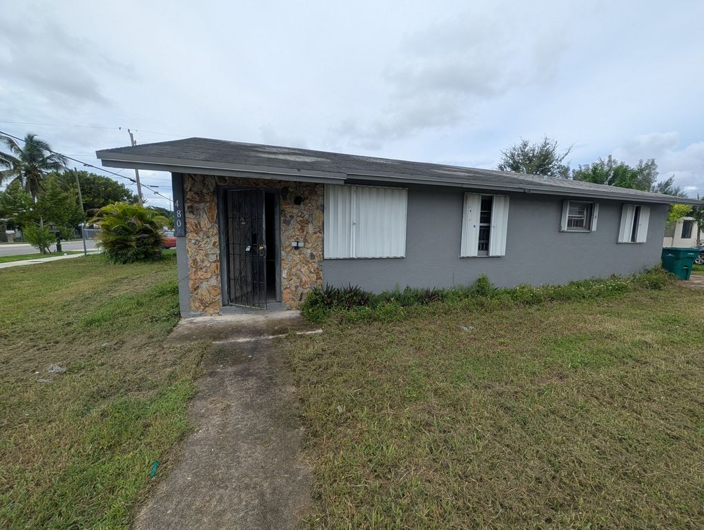 480 NW 14th St - Property Image