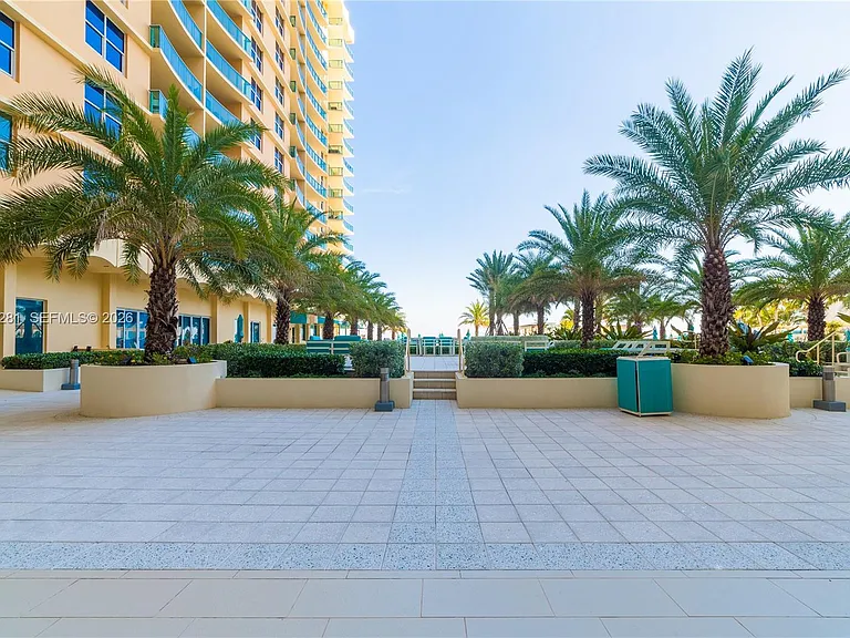 2501 S Ocean Dr #303 — Photo 3