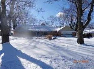 2922 Circle Dr, Flint, MI 48507