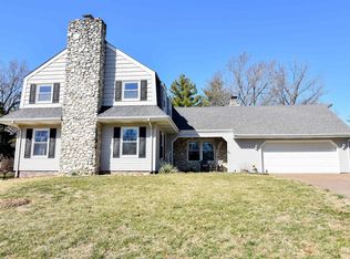 413 Red Bud Ln, Evansville, IN