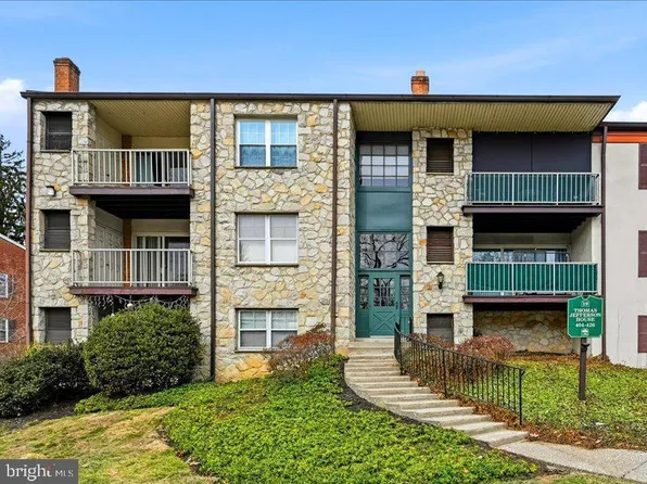 421 Drummers Ln #421, Wayne, PA 19087