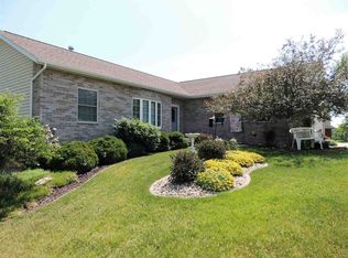 4230 Tanzanite Ct, Dubuque, IA 52001