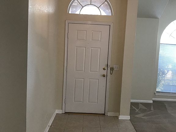 2nd image of 2520 Crested Hts