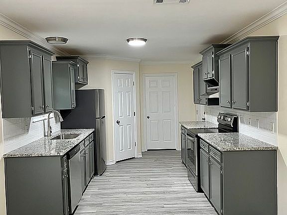 2nd image of 1409 Ginn Way