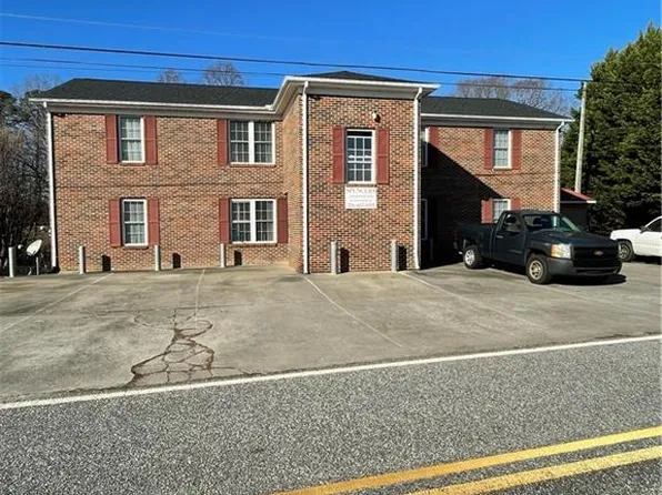 617 John McGrady Rd, North Wilkesboro, NC 28659