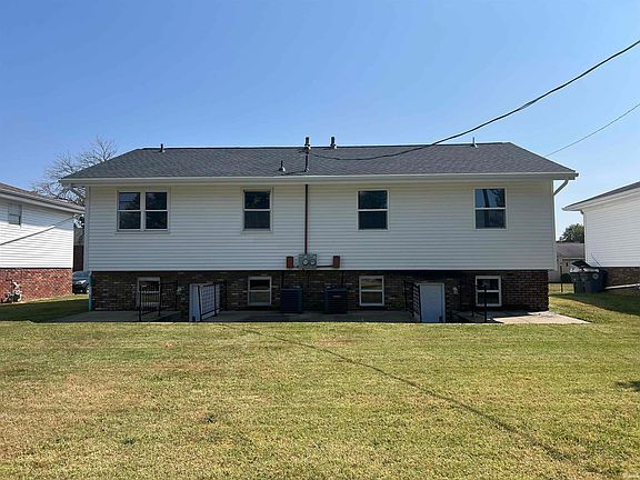 4th image of 1425-1427 Jeanette Ave