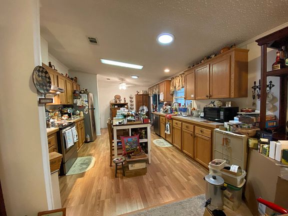 3rd image of 279 Taho Cir