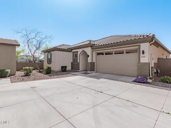 51 E CONSTITUTION Drive, Gilbert, AZ 85296
