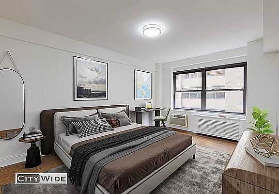 2nd image of 157 E 57th St APT 15E