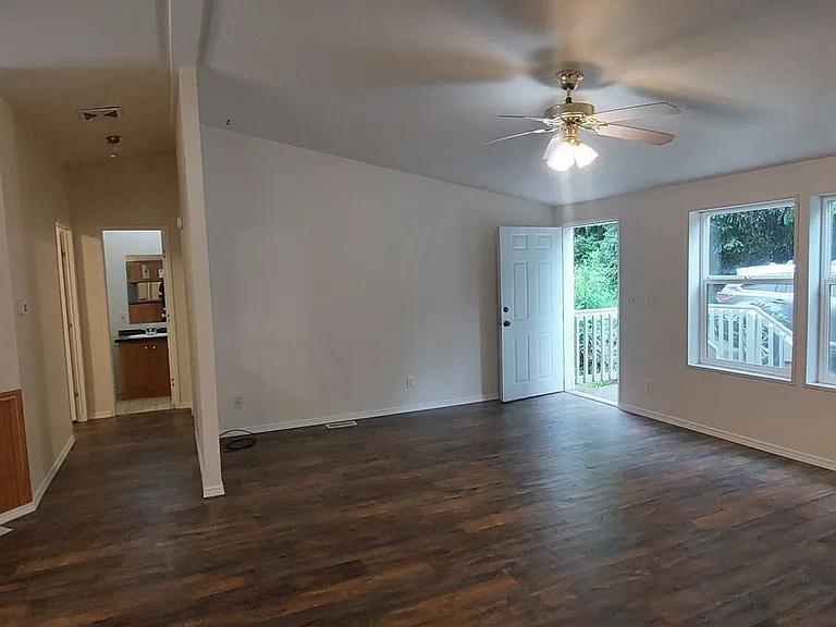 6740 Greystone Ln — Photo 20