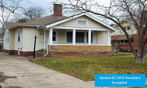 1414 N Gilbert St Photo 1