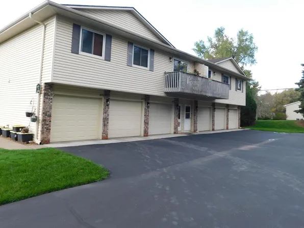 2477 Grenadier Ave N, Oakdale, MN 55128