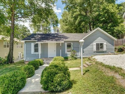 305 E Oak Street, Ozark, MO, 65721