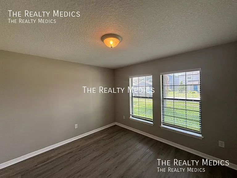 2148 Ontario Way — Photo 11