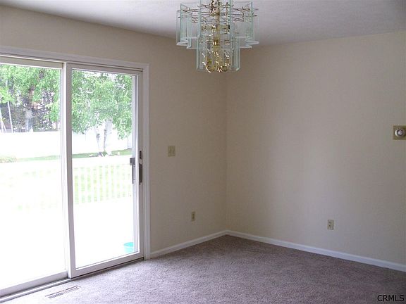 5th image of 9 Wellesley Ct